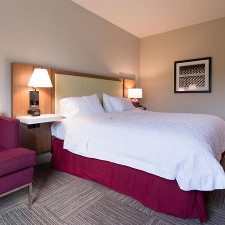 Hampton Inn And Suites Fayetteville, Nc Exterior photo